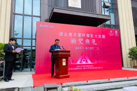 珠宝拍照拍摄设备推荐：完美呈现珠宝的精致光彩