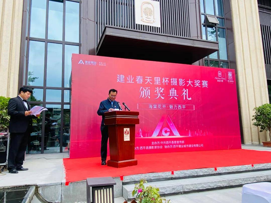珠宝拍照拍摄设备推荐:完美呈现珠宝的精致光彩