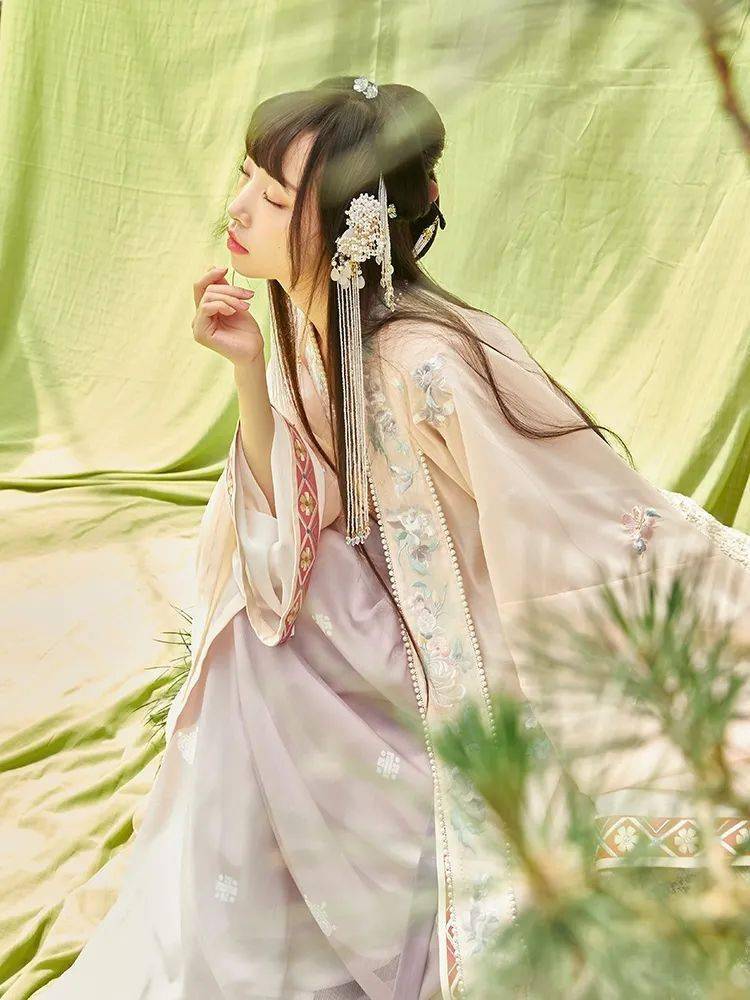 IP人设打造案例——如何通过精准的品牌定位，赢得市场青睐