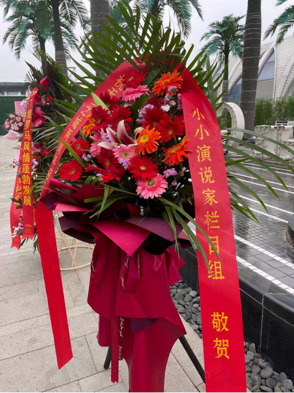 空中瑜伽拍摄设备推荐：打造专业级空中瑜伽摄影作品